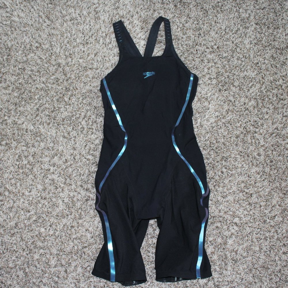 SPEEDO LZR RACER X CLOSED BACK KNEESKIN TECH SUIT